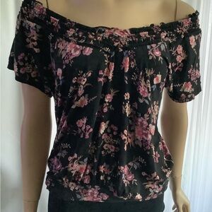 American Rag Floral Top Size Large